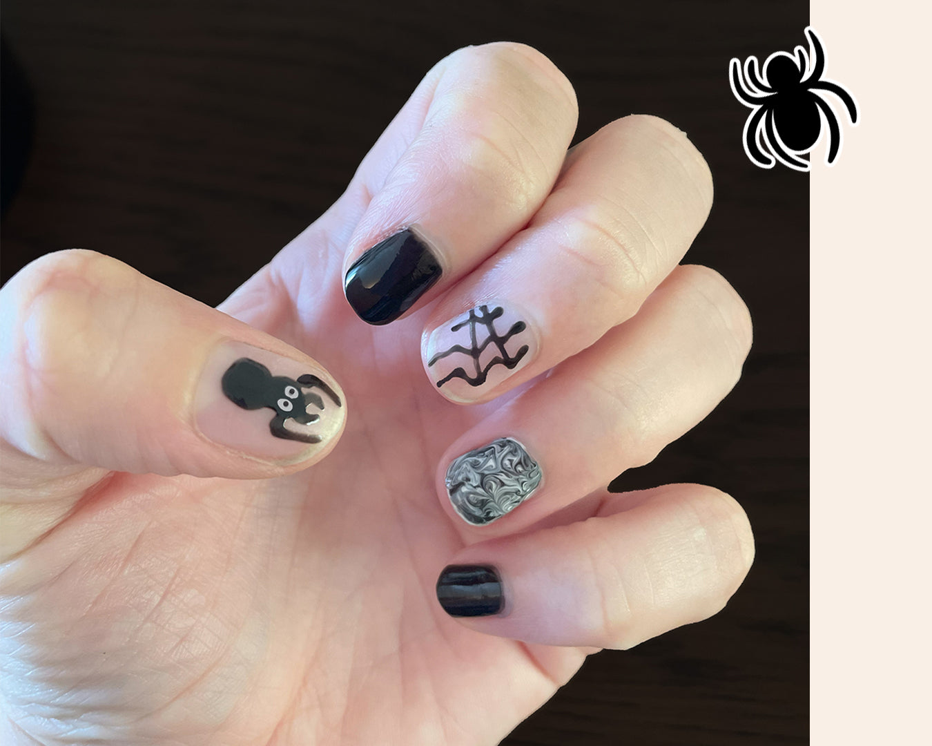 comment faire un nail art toile d'araignée